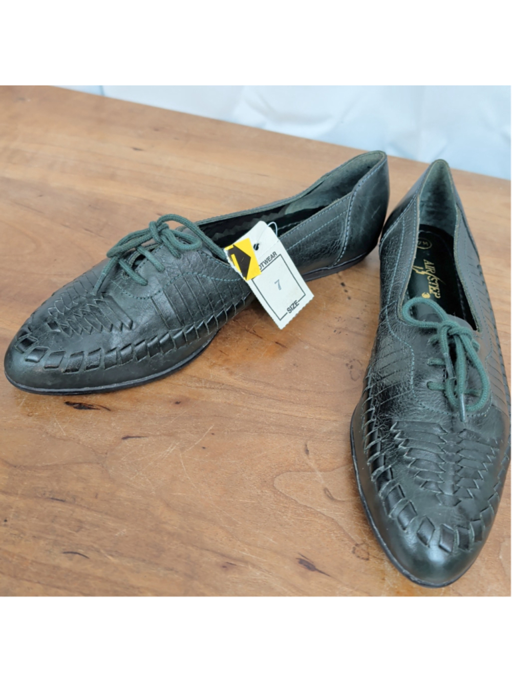 Vintage Deadstock Ladies' Green Woven Leather Lace Up Flats 7